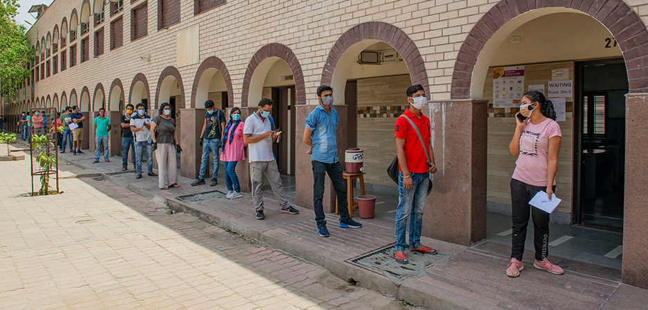 The World Needs a People’s Vaccine